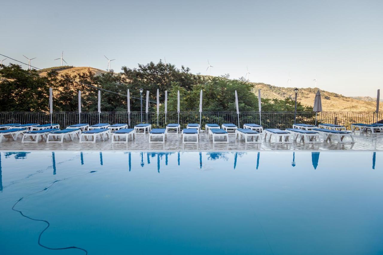 Agri-Hotel Da Marianna Resort & Spa 산타도메니카비토리아 외부 사진