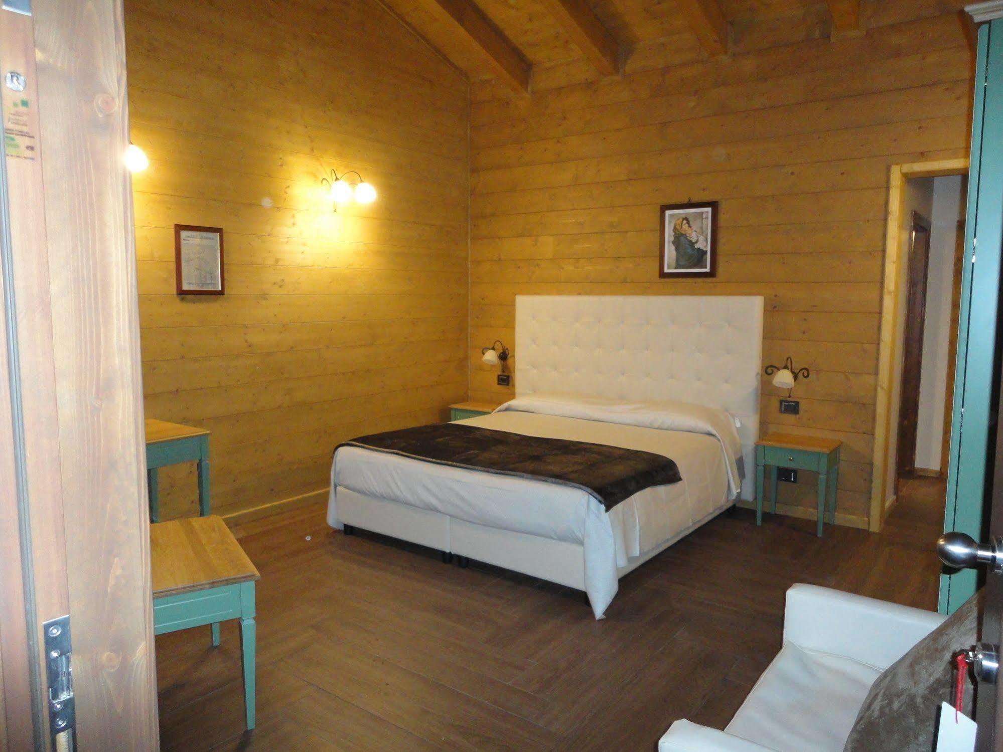 Agri-Hotel Da Marianna Resort & Spa 산타도메니카비토리아 외부 사진