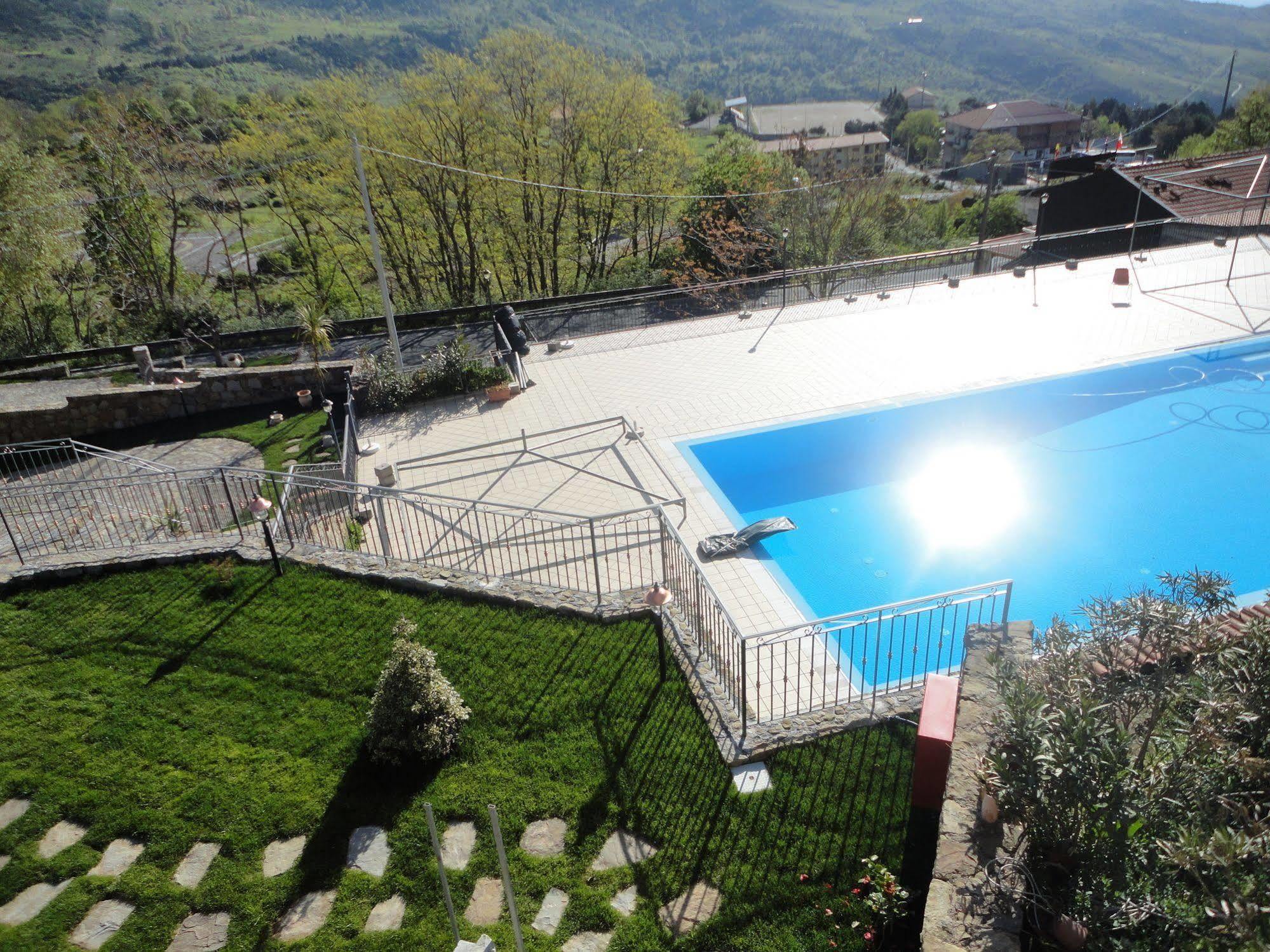 Agri-Hotel Da Marianna Resort & Spa 산타도메니카비토리아 외부 사진